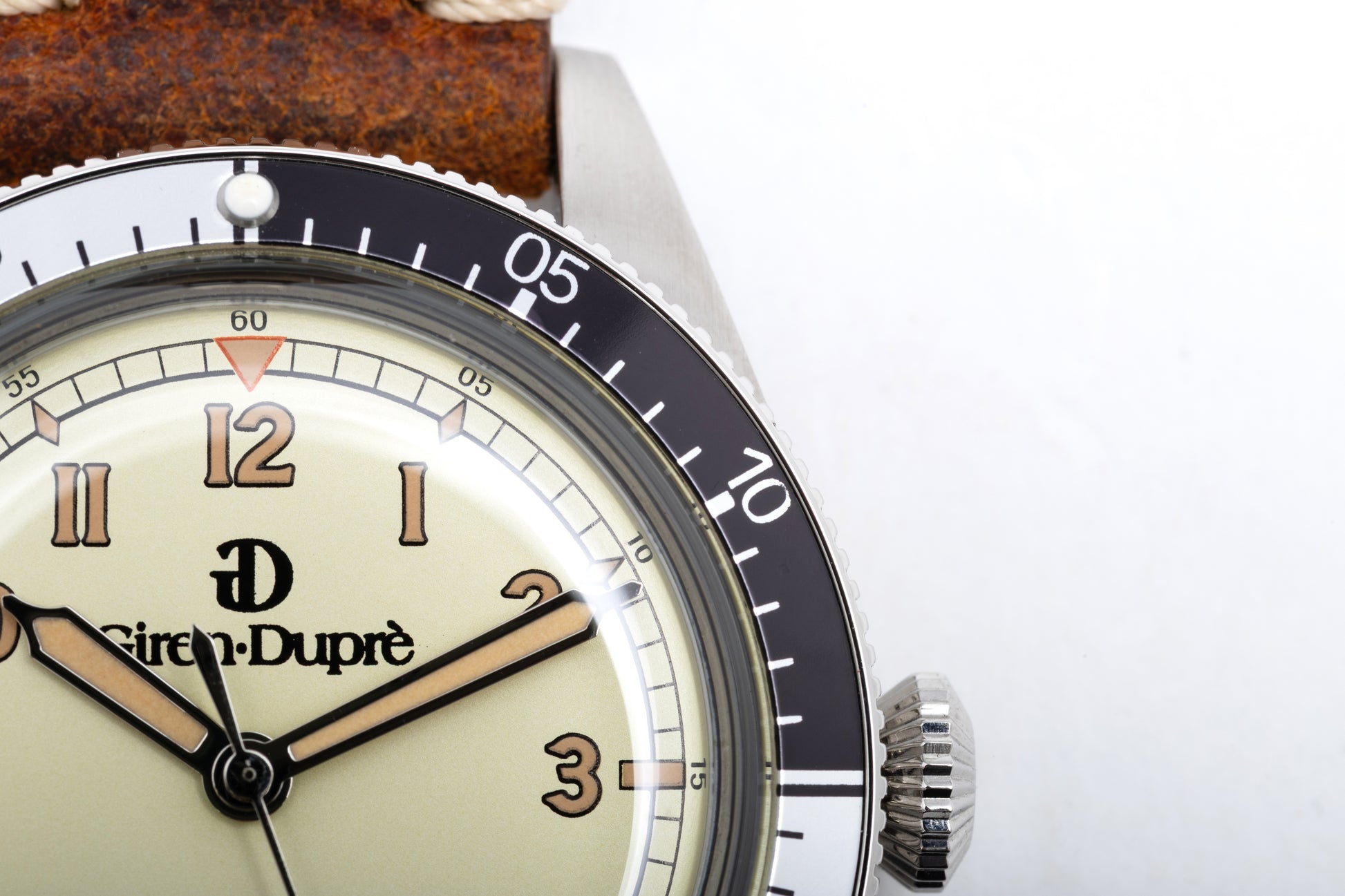 Heritage "Sixties's diver" Quadrante beige 
